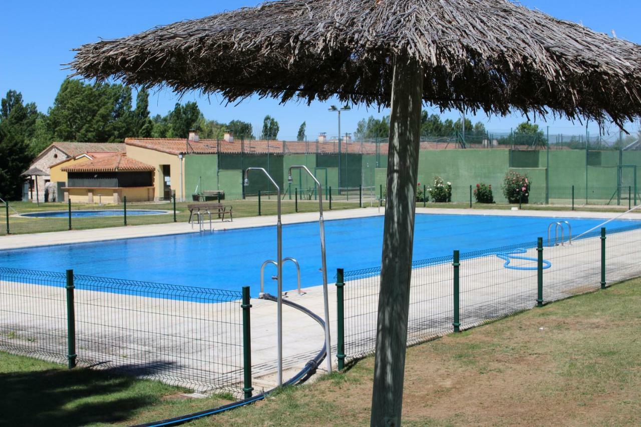 Hostal Las Paneras Ávila Luaran gambar