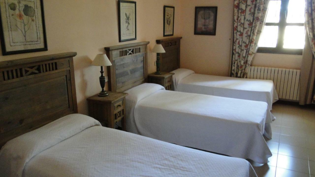 Hostal Las Paneras Ávila Luaran gambar
